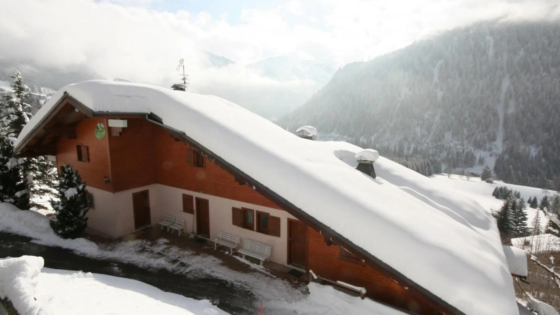 Apartment Appartement 4 Pieces, 3 Chambres, 8 Pers, Chatel, Animaux Permis, Parking - Fr-1-676-219 France