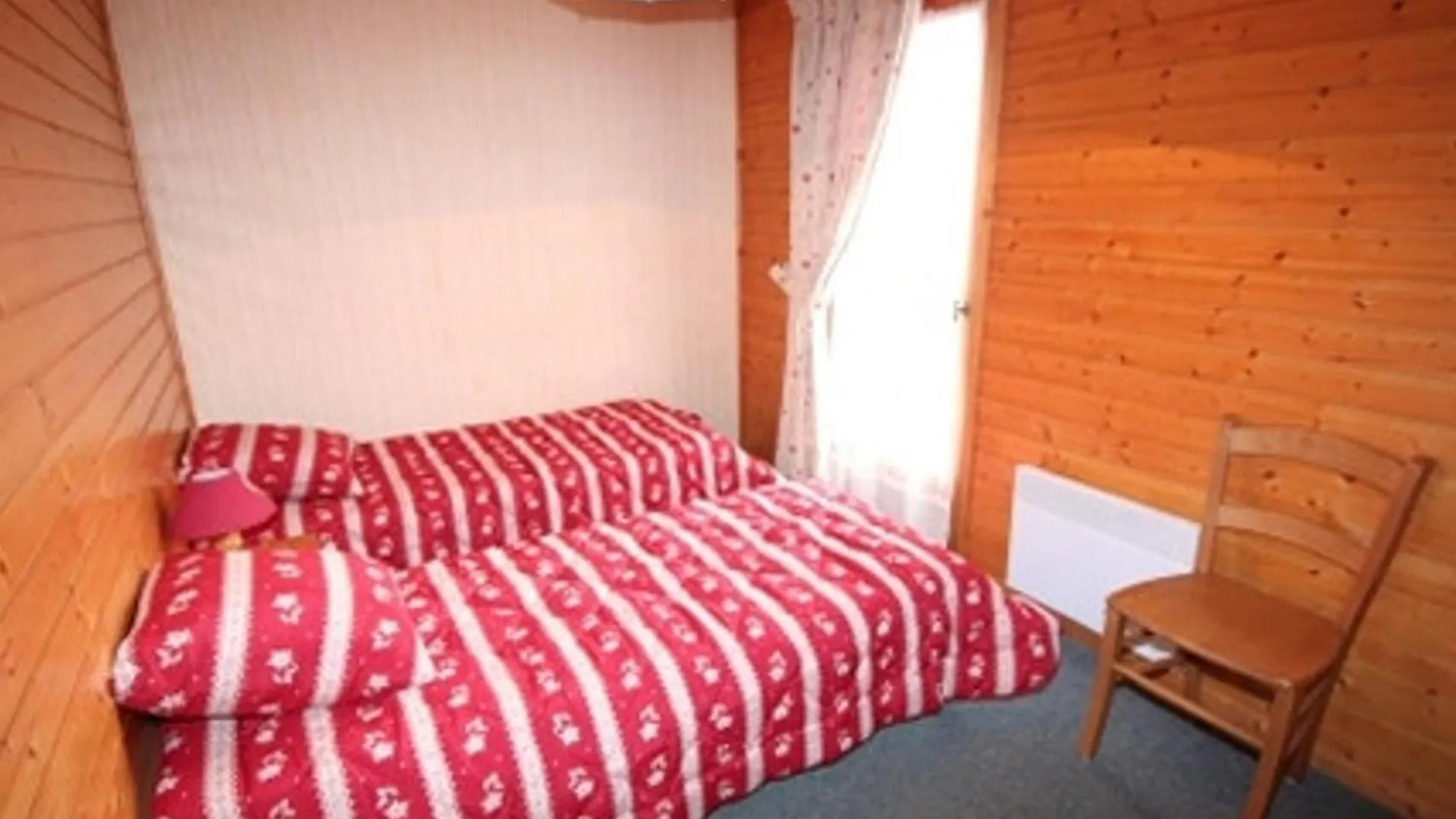 Apartment Appartement 4 Pieces, 3 Chambres, 8 Pers, Chatel, Animaux Permis, Parking - Fr-1-676-219