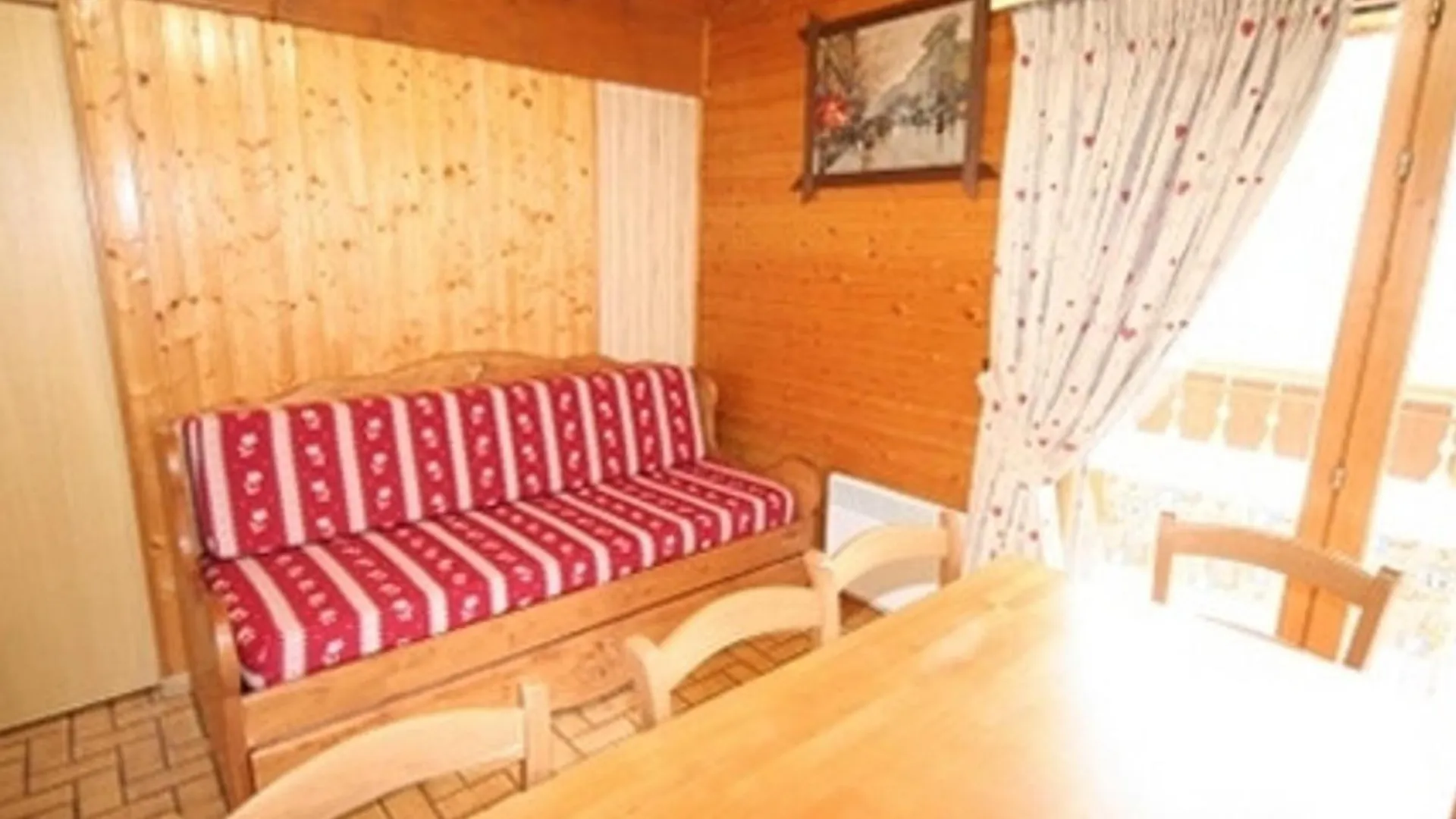 Appartement 4 Pieces, 3 Chambres, 8 Pers, Chatel, Animaux Permis, Parking - Fr-1-676-219 0*, Chatel
