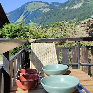 Studio Renove Et Lumineux Appartement
